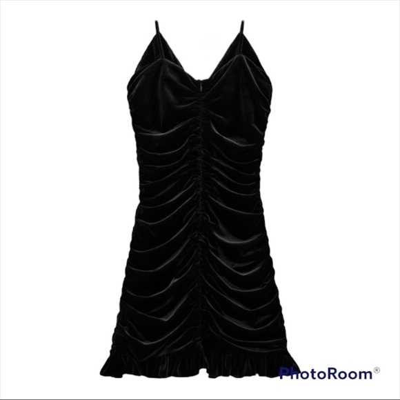 ZARA Blogger Favorite Black Velvet Ruched Mini Dress Size Medium - Picture 6 of 11